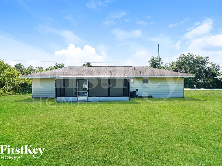 1513 Harbor Blvd — Photo 15