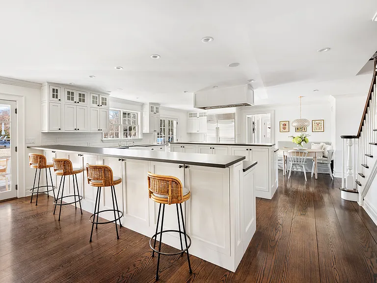 34 Jermain Ave — Photo 7