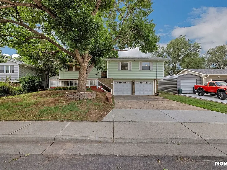 7125 Caballero Ave — Photo 2