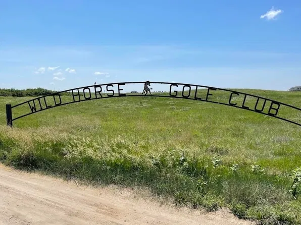 38 Wildhorse Rd, Gothenburg, NE 69138