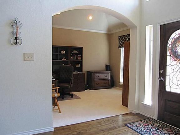 3rd image of 2308 Summerside Ln