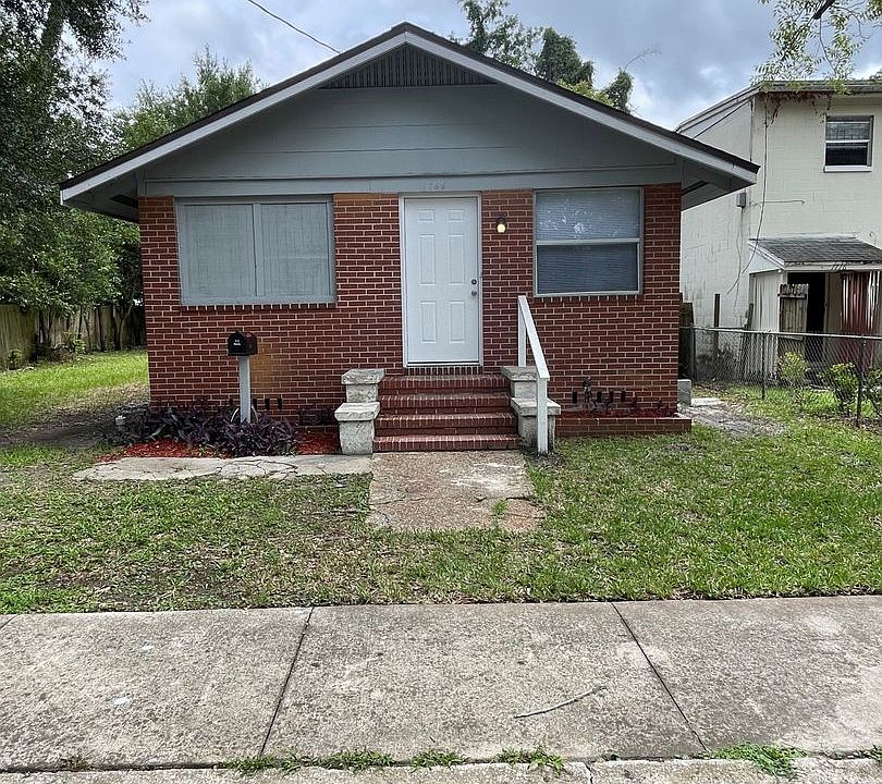 1st image of 1766 W 9th St