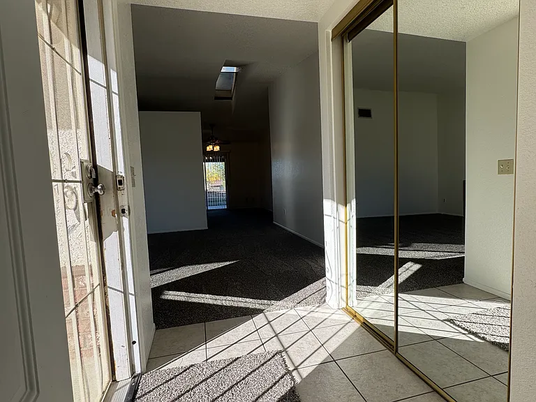 13718 Nassau Dr — Photo 4