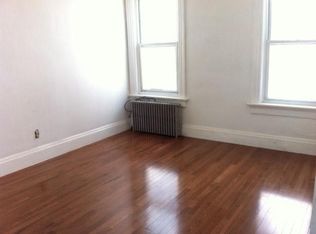 39 Brighton St APT 1, Providence, RI 02909