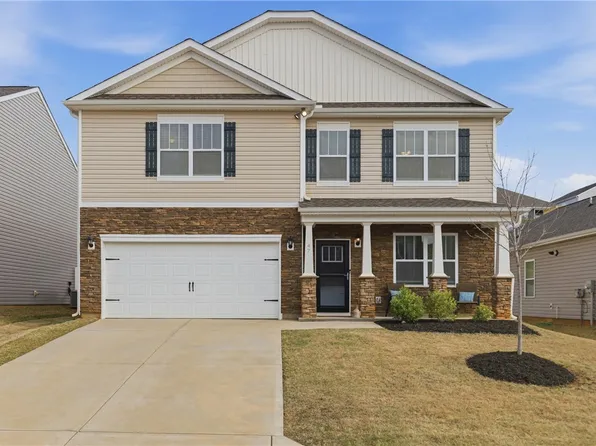 47 Oak Edge Ln, Greer, SC 29651