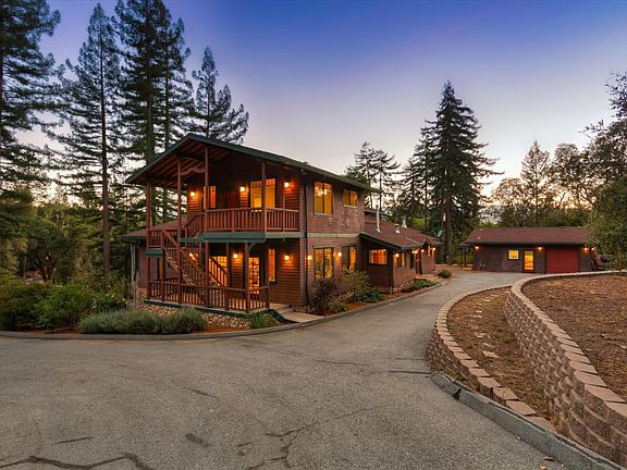3rd image of 900 Pedro Ave