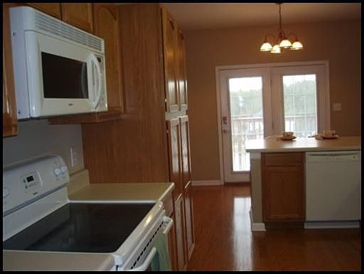 2nd image of 1824 Silver Cloud Ln