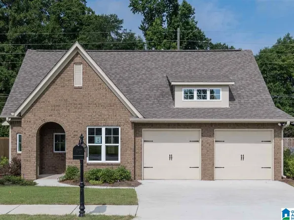 139 Avondale Ln, Pell City, AL 35128