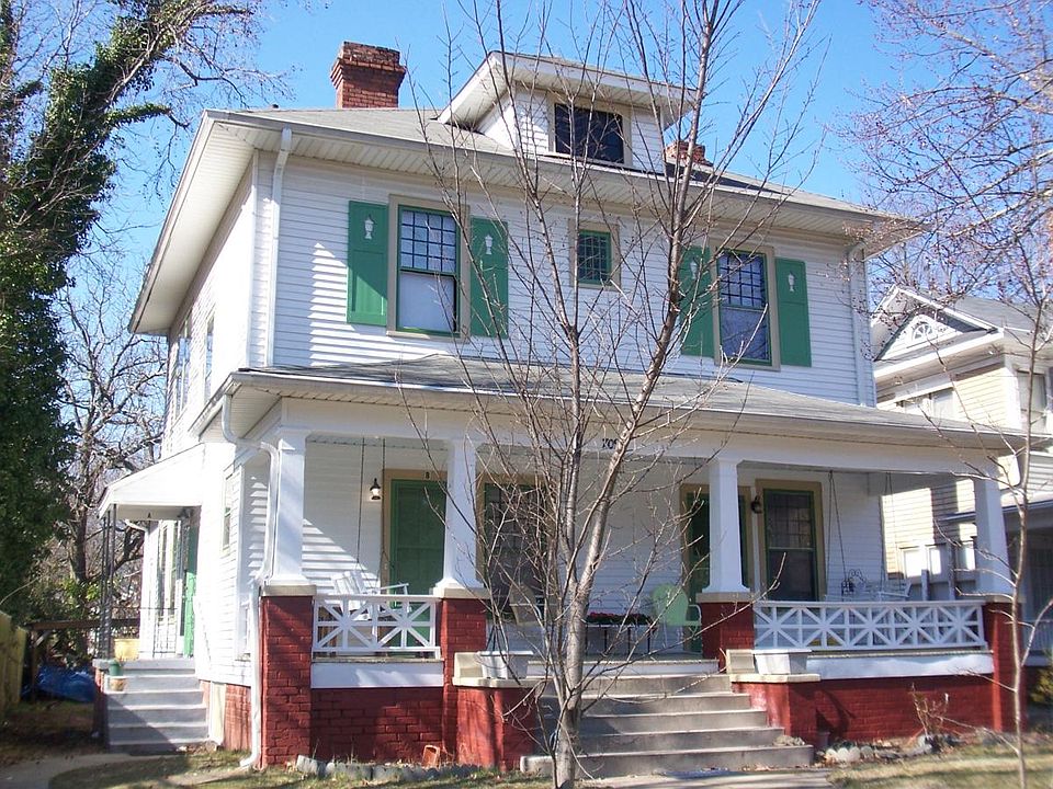 Front, w/ side entrance into unit