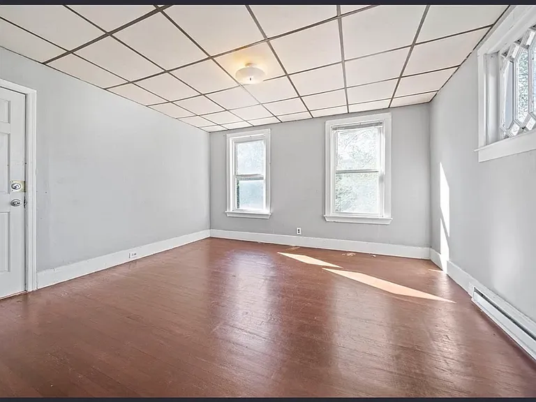 62 May St #2 — Photo 3