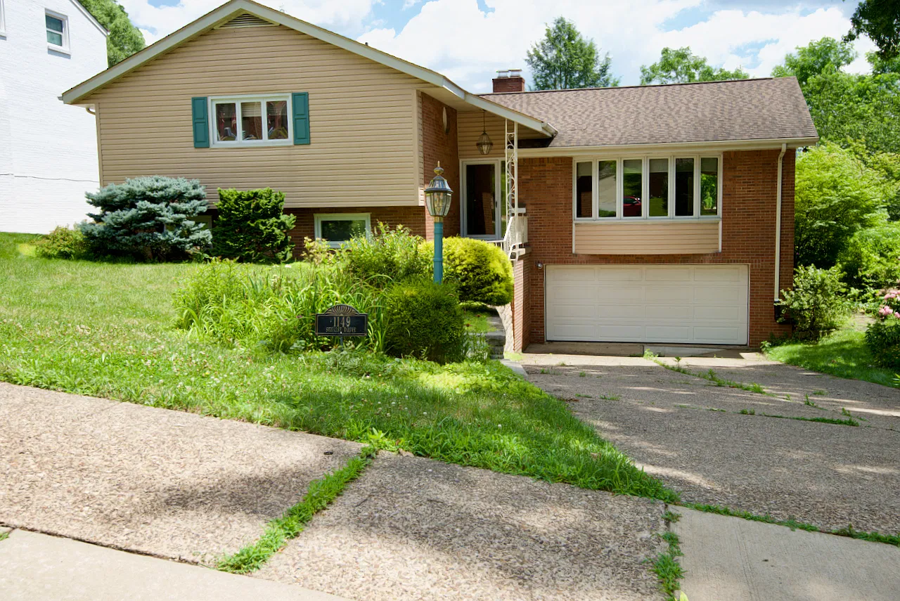 4 bed, 2129 sqft, $2,700 — Photo 1