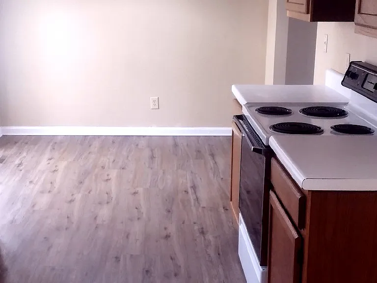 262 Grinstead Hl #4 — Photo 2