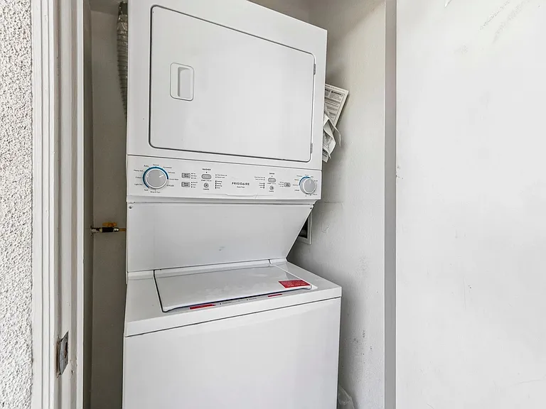 18425 Malden St #401 — Photo 37