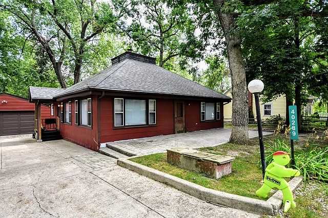 1st image of 40289 N Oak Dr