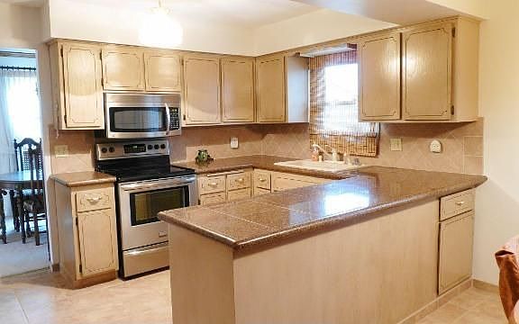 5th image of S65W25150 Verta Vista Dr