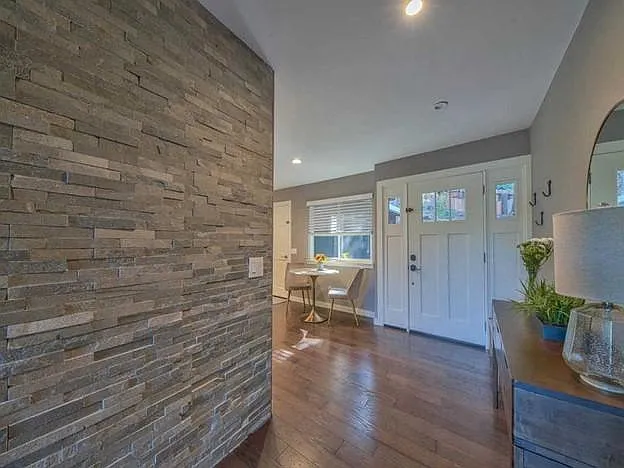 247 Mar Vista Dr — Photo 6