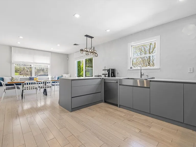 11 N Woods Rd — Photo 11