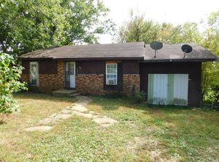 429 E 2nd St, Mountain View, MO 65548