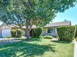 1749 El Paseo Dr, Woodland, CA 95695