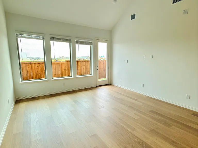 3562 Pierce Ln — Photo 12
