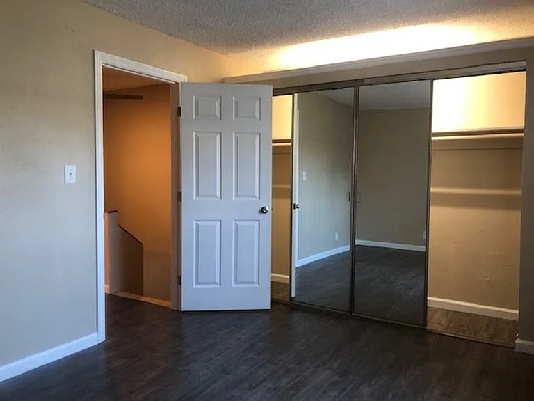 Morning Glory Apartments — Photo 15