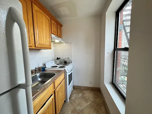 Rented by Corcoran | media 18