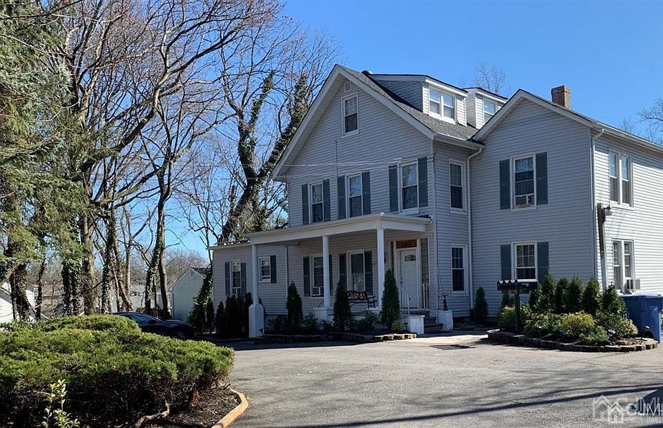 1st image of 203 Woodbridge Ave #1