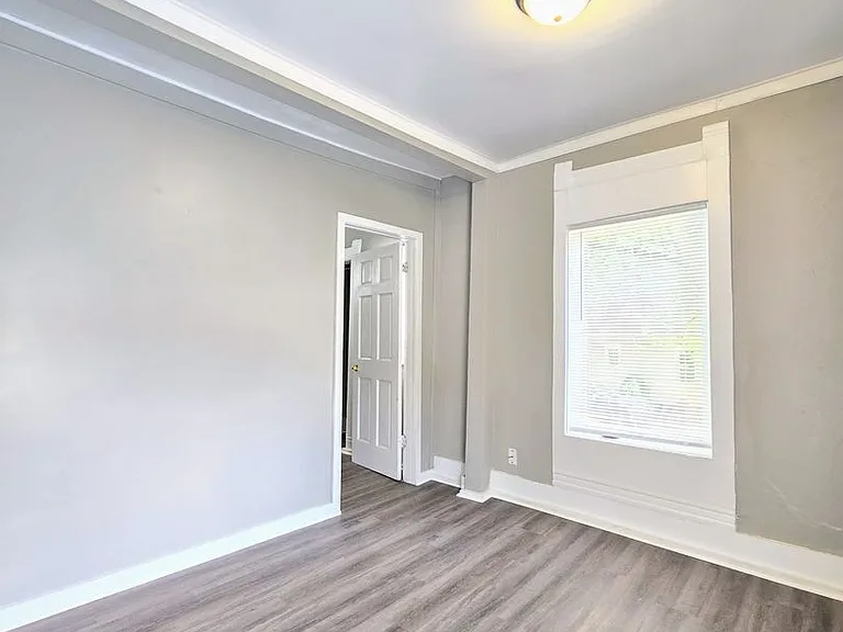 321 S Union St — Photo 5