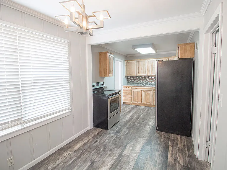 301 W Forest Ave — Photo 13