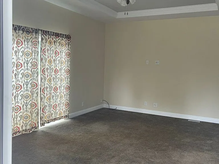 13676 Andover Dr — Photo 5
