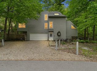 604 Pine Ln, Sawyer, MI 49125