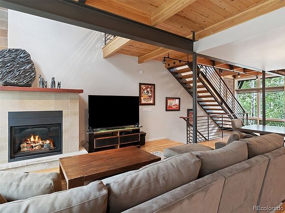 4th image of 2906 Blackhawk Court