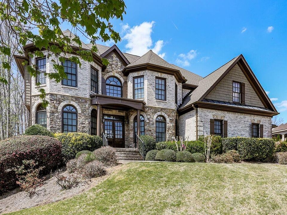 1st image of 114 Fernwood Dr
