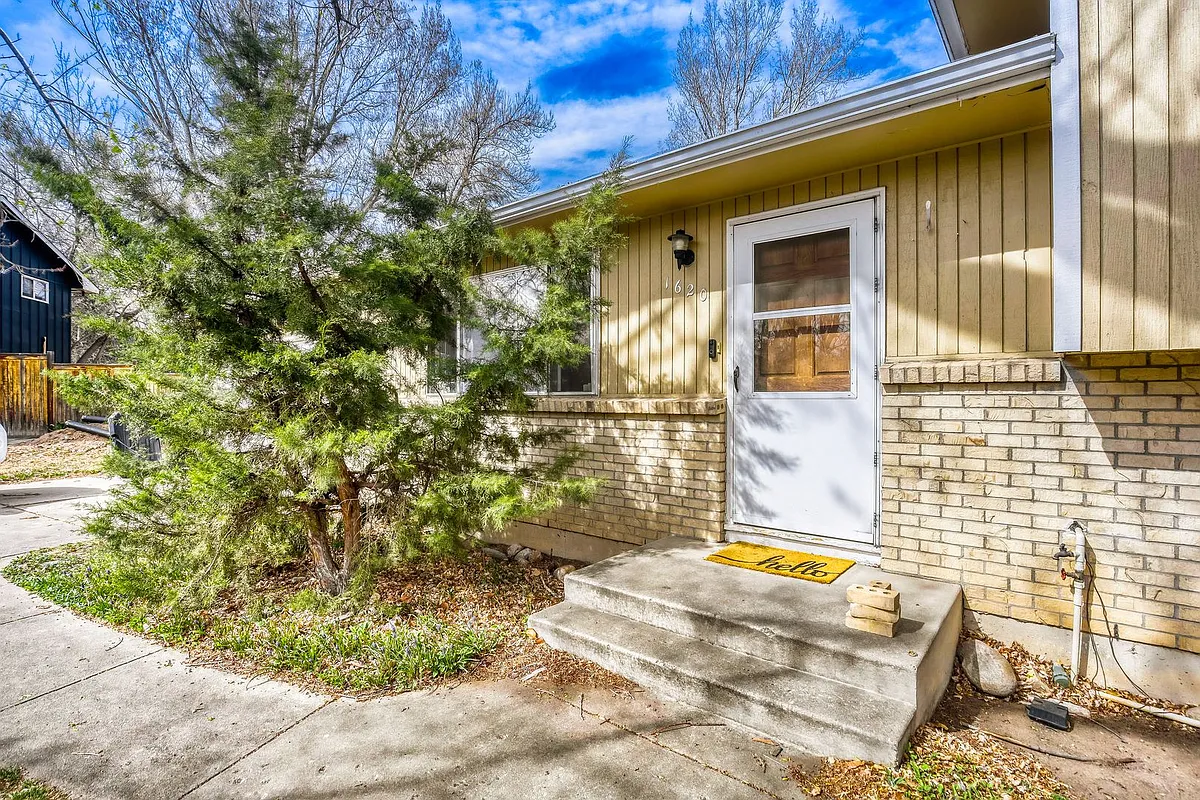 Building Photo - 1620 Lakeridge Ct