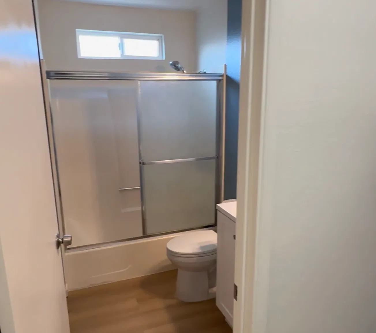 2 bed, 850 sqft, $2,250 — Photo 2