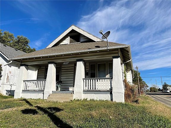 3rd image of 3525 Mitchell Ave