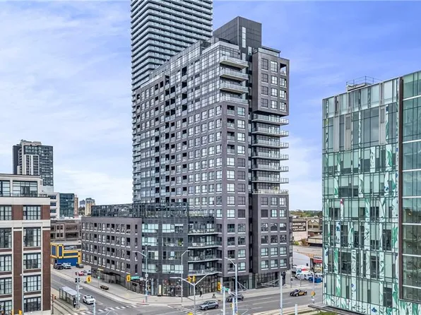 1 Victoria St S #806, Kitchener, ON N2G 0B5