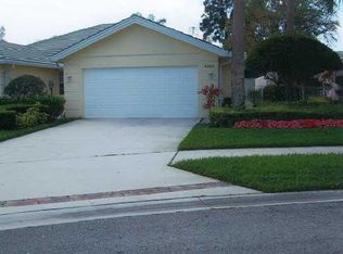 4260 Royal Oak Dr, Palm Beach Gardens, FL 33410