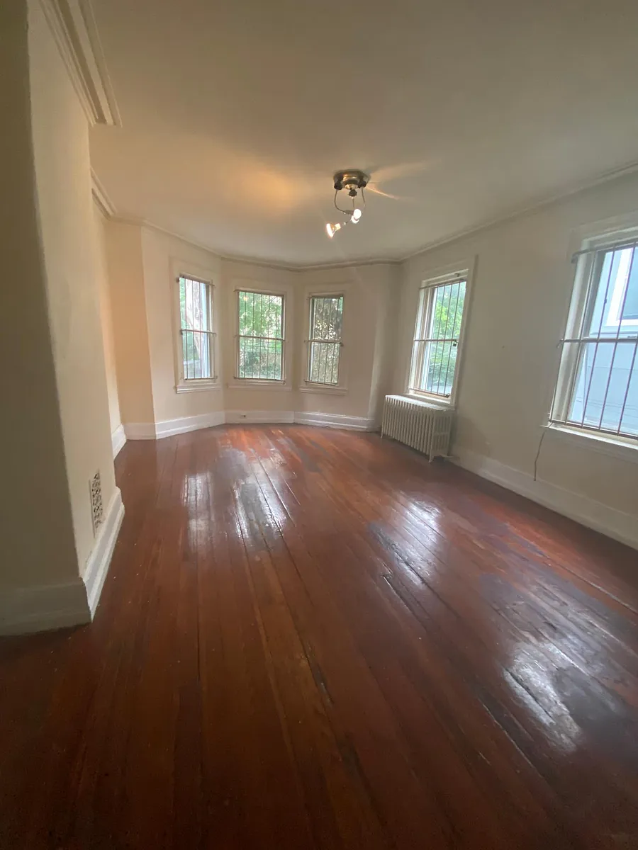 Building Photo - 3811 Baring St #2