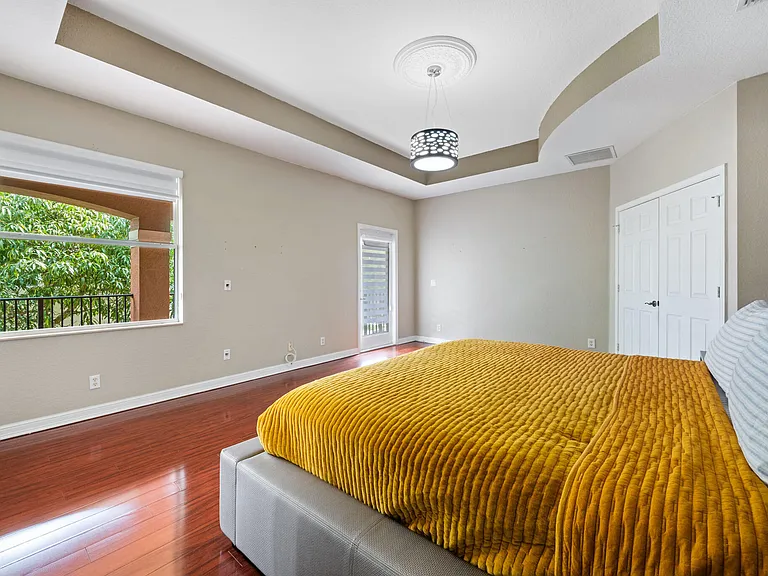 658 Cresta Cir — Photo 33