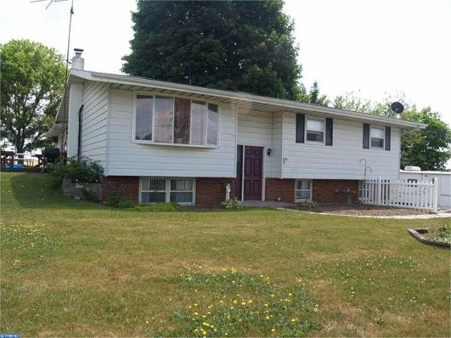 1st image of 3219 Pheasant Dr