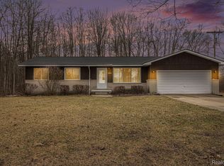 45225 Dunn Rd, Belleville, MI 48111