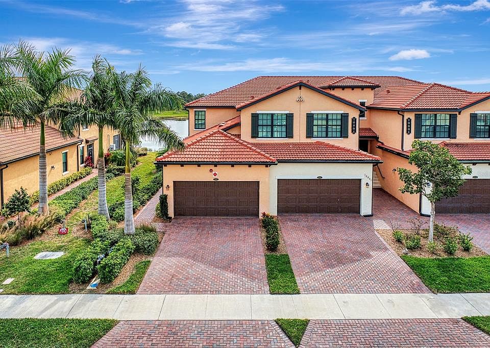1st image of 10801 TARFLOWER DRIVE #101