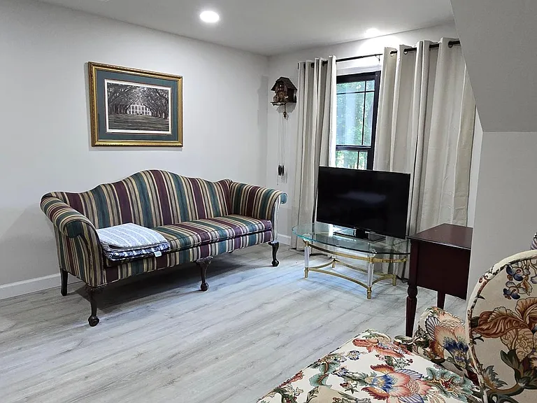 6585 Lovers Ln — Photo 5