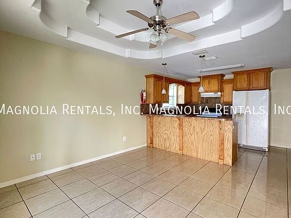 3rd image of 1600 Inspiration Rd APT 5