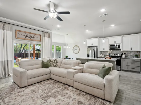 2605 Langford St, Greenville, TX 75401