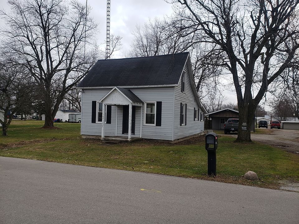 1st image of 217 W Lincoln Ave