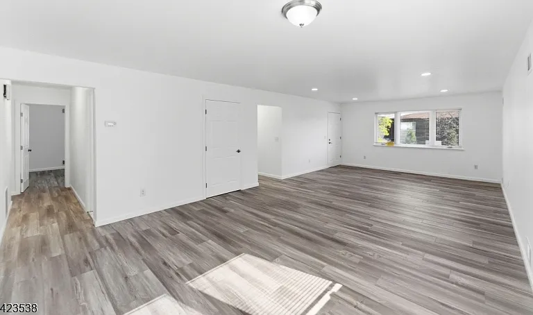 23 Renaissance Dr #2 — Photo 3