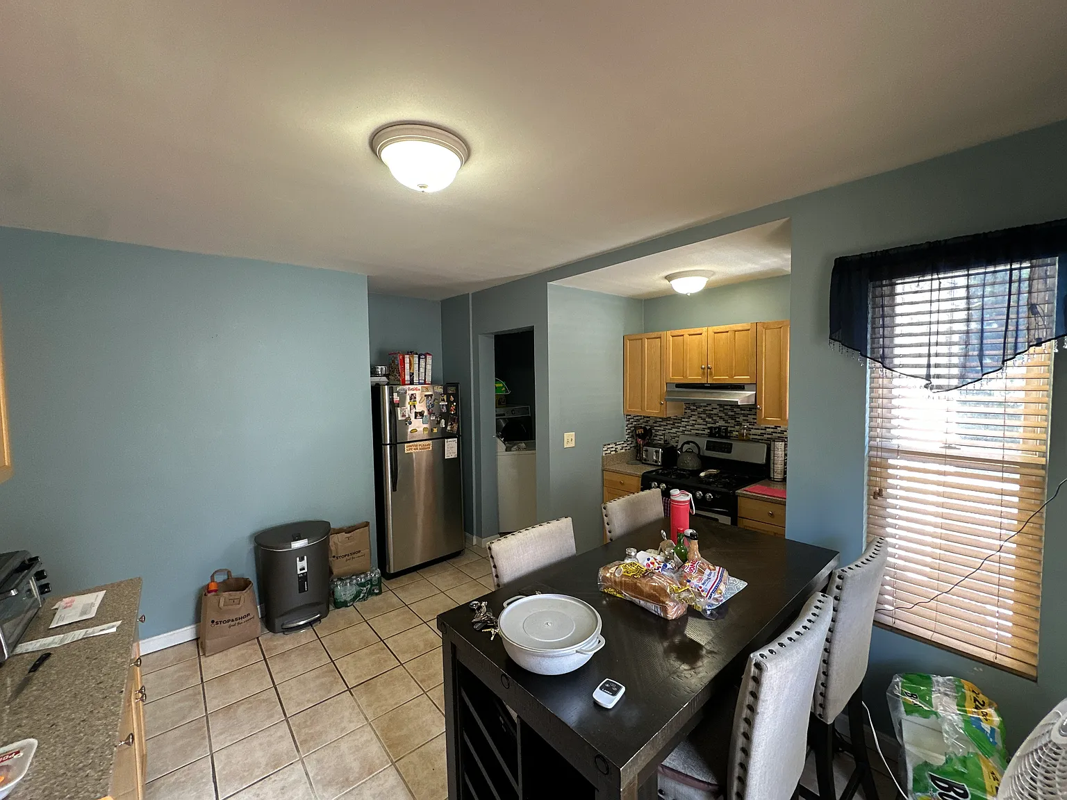 3 bed, 1302 sqft, $2,975 — Photo 2