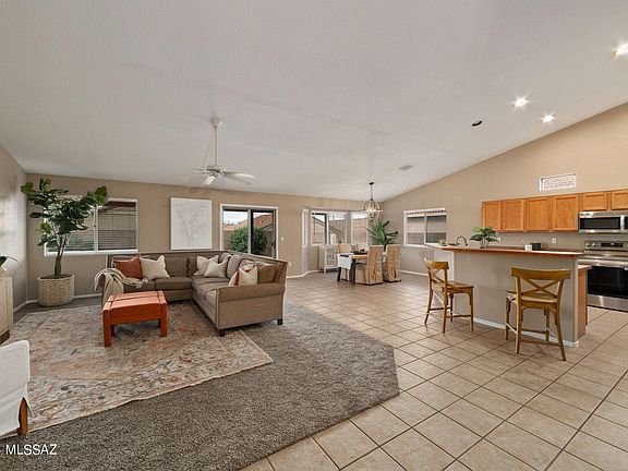 3rd image of 10575 E Heartleaf Willow Dr